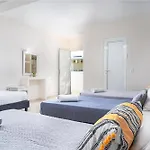 Blue Palm Hotel